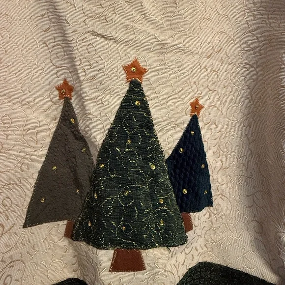 Unbranded Festive Cream Jacket with Tree Design - Picture 8 of 10